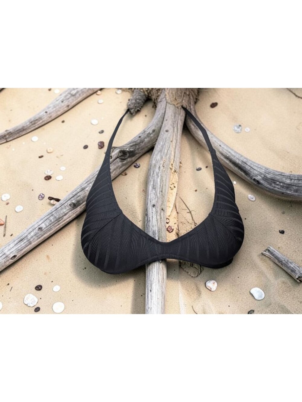 ERES Curacao Triangle Bikini Top in Black  Size 38 US 6 NWT